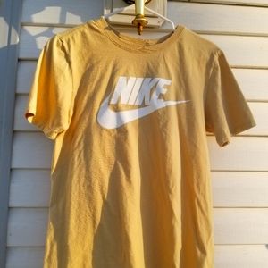 Nike Tee